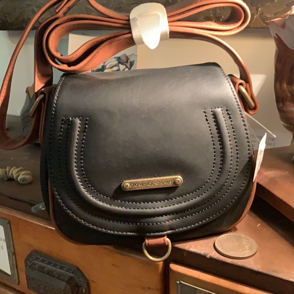 Stone Mountain NUBUCK LEATHER SMALL SADDLE BAG NWT - Picture 1 of 6
